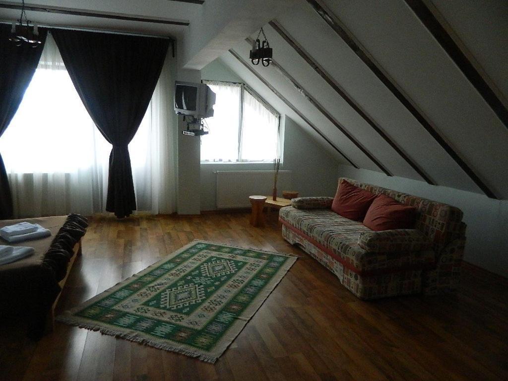 Pensiunea Casa Boiereasca Pestera  Luaran gambar